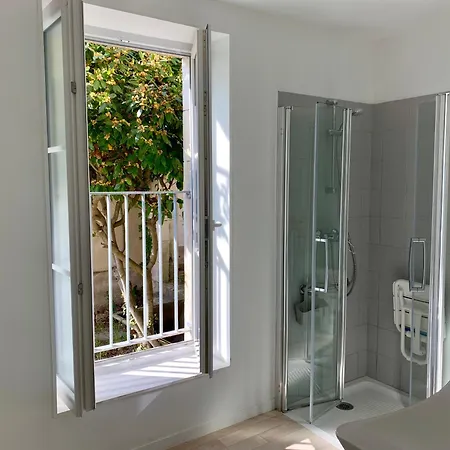 Le Rayon De Soleil Guest house