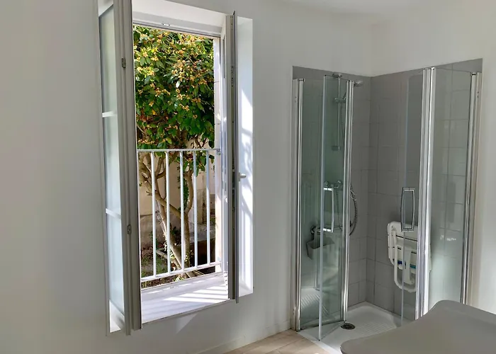 Le Rayon De Soleil Pensión